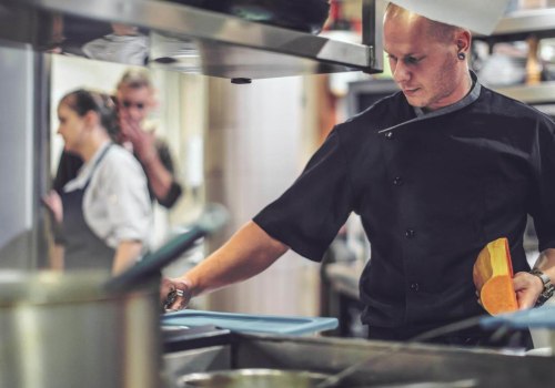 Employment Roles and Duties For Sous Chefs in 2023